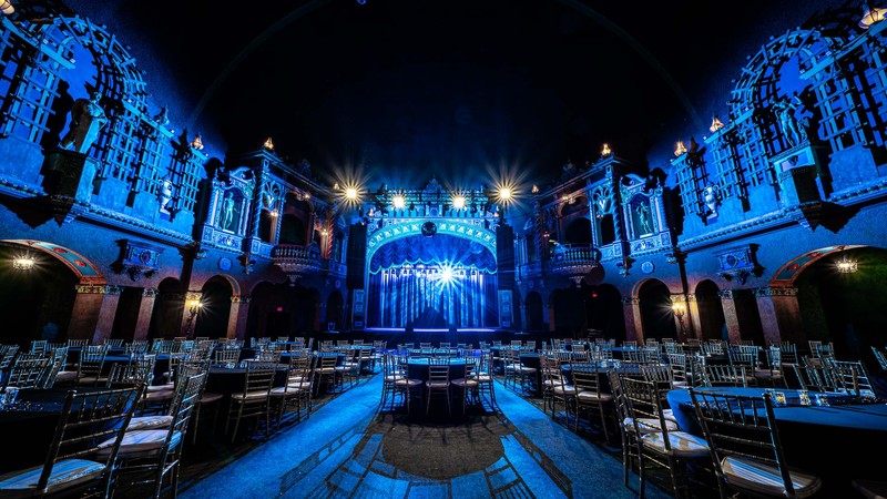 The interior of the Uptown Theatre from the Uptown Theatre website