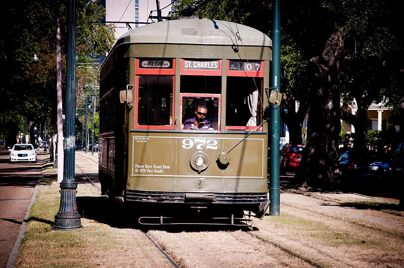 St. Charles Streetcar today (commons.wikimedia.org)