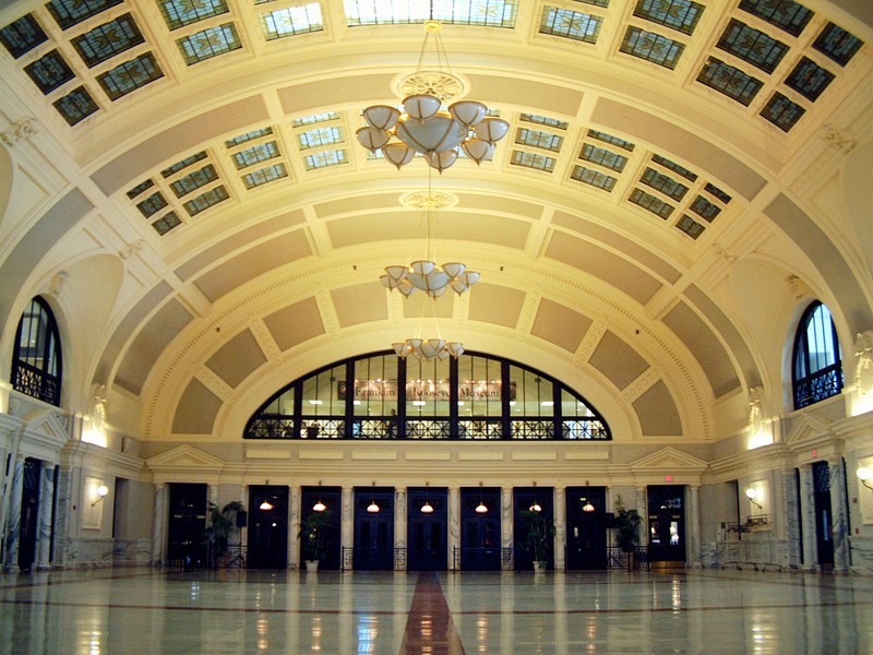 Interior with skylight (image from Nirvana Excursions)