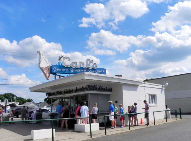 The Carl's storefront