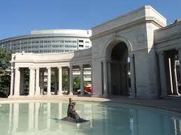 Voorhies Memorial Archway (image from Wikimedia Commons)