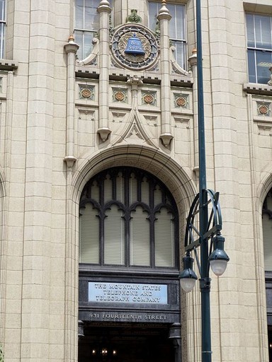 Mountain States Telephone and Telegraph Building, entrance at 931 14th Street