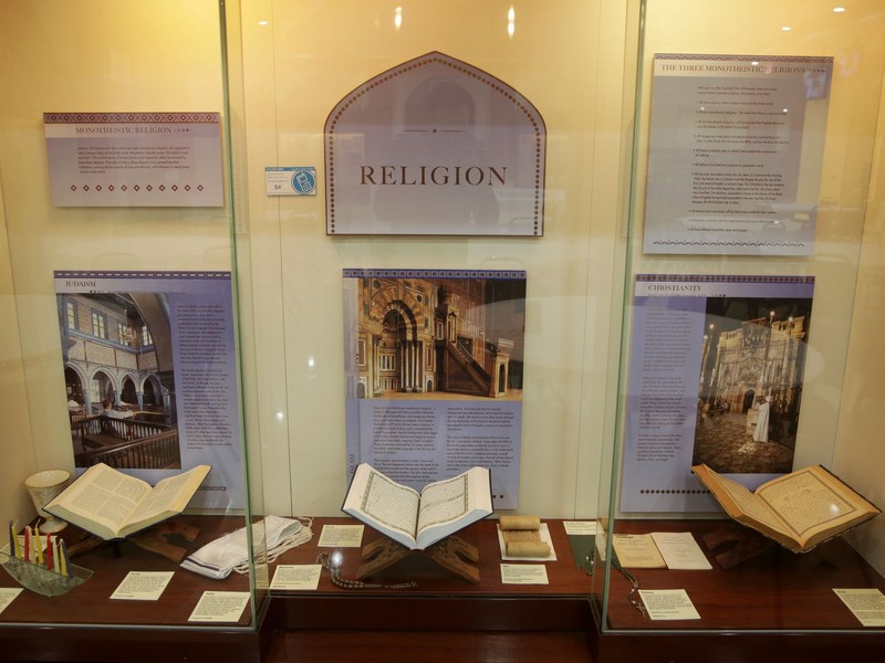 Exhibits on Arab heritage