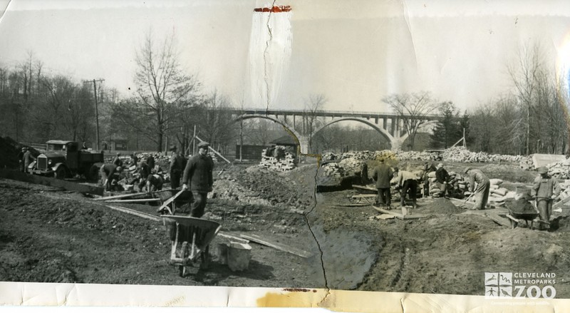 Construction of Monkey Island (1935)