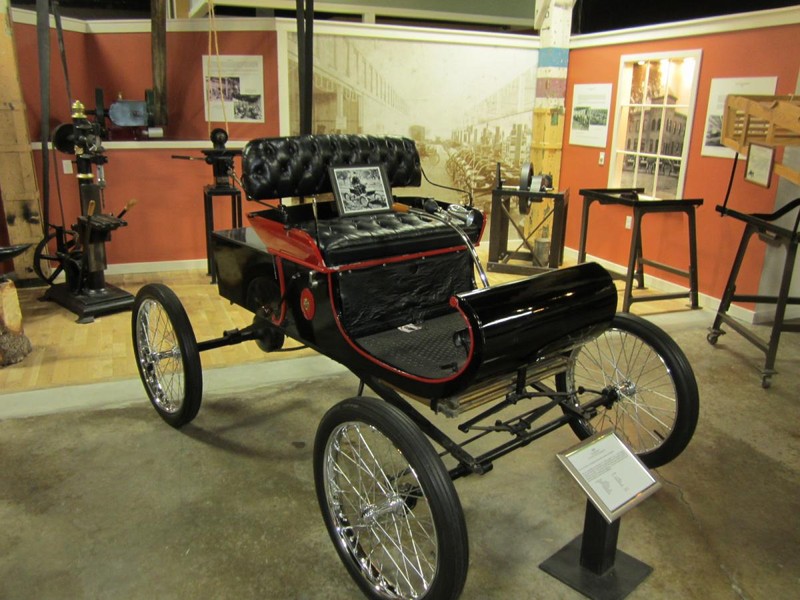 1901 Curved Dash Oldsmobile