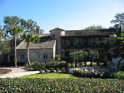 View of the Casa Feliz House in 2006