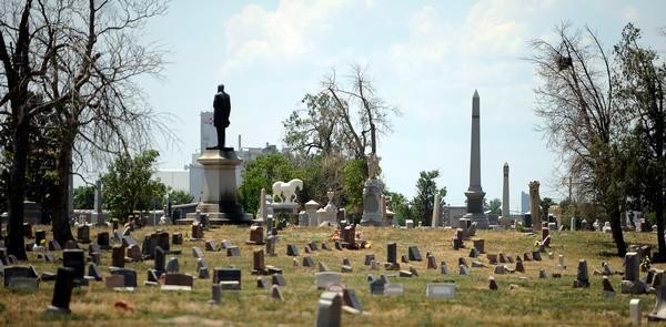 Riverside Cemetery