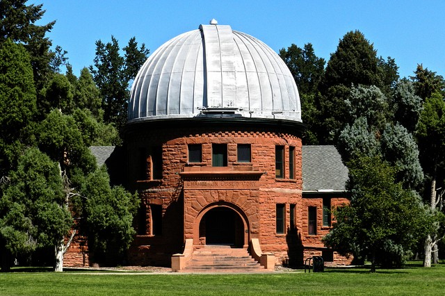 Front view of the observatory.