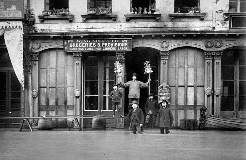 Street scene in early Old Town (http://pdxoldtown.org/)