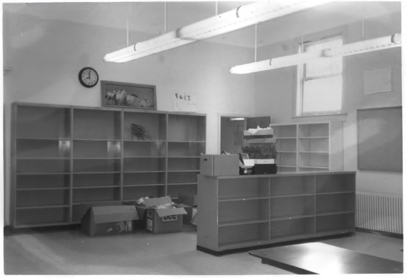 Vacant library building (image from the National Register of Historic Places)