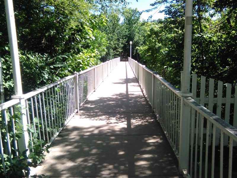 On 2nd St. SE in Mason City over Willow Creek the bridge connects
 River Heights Drive and South Connecticut Ave.

Named in honor of Meredith Willson, Mason City native and internationally renowned composer, this bridge spans across Willow Creek a