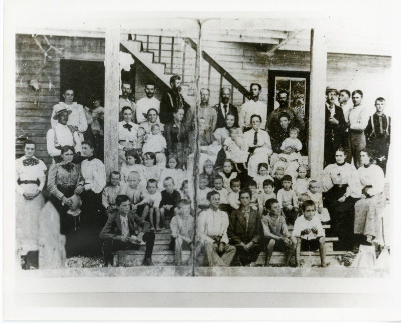 James P. McMullen Family Reunion, Bayview Hotel, Clearwater, Florida, circa 1895.