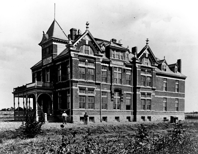 “Exterior of the first National Jewish Hospital building (The Frances Jacobs Hospital),” University Libraries Online Exhibits, accessed July 17, 2016, http://digital.library.du.edu/librariespresents/items/show/3188.