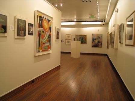 Inside the gallery (image from Explore Nashville Art)