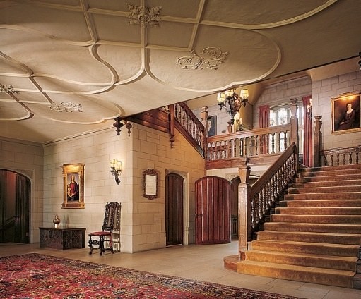 The main entrance with grand staircase