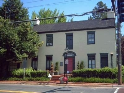 The Draper House is the second-oldest home in Fairfax. Photograph by Kevin W. on hmdb.org