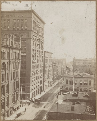 Lowertown at 4th and Robert (1898)