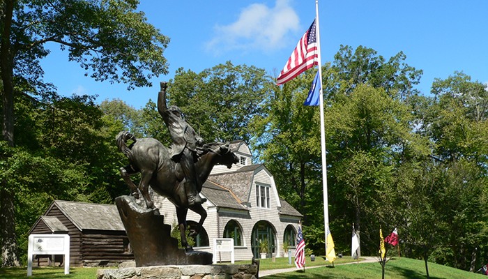 
Monument to Israel Putnam, who served as a Major General during the American Revolution.  It stands in front of the park's Visitor Center (Courtesy of the Putnam Memorial State Park)
