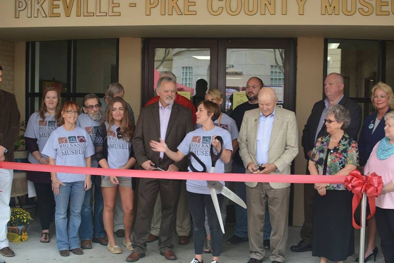 Ribbon cutting ceremony for the museum's new location