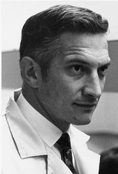 Dr. Robert Noyce (1927-1990)