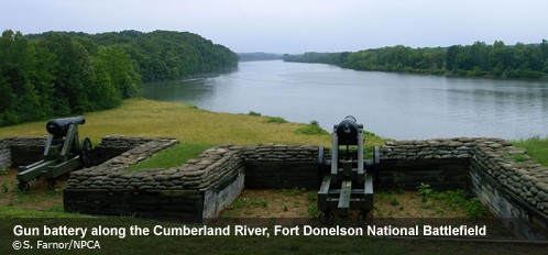 Cannons overlooking the Cumberland River 