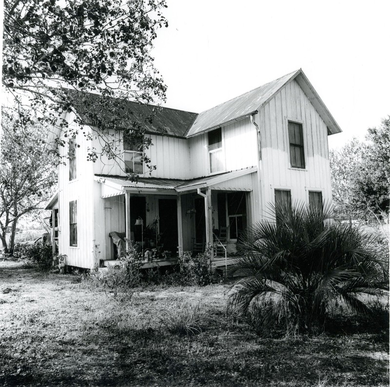 Lowe House on original site, Anona, Florida, circa 1930. 