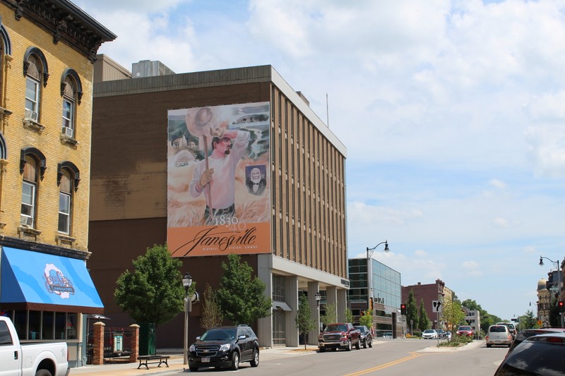 The mural, as seen from the street.