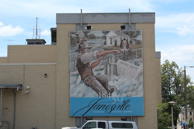 The mural, as seen from the street.