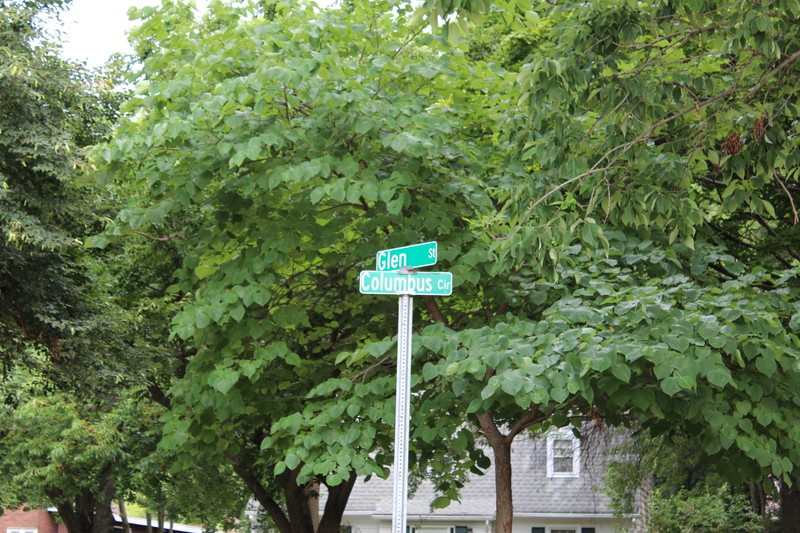 Welcome to the Circle, a great place to stroll thanks to all the mature trees offering shade.