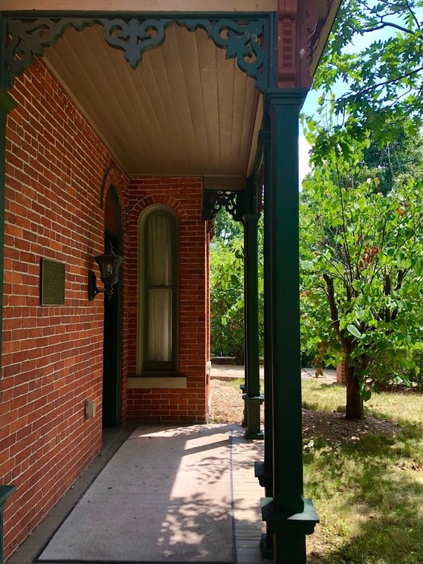 Plant, Building, Shade, Wood