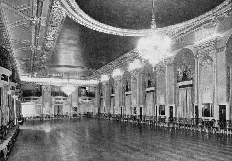 One of the hotel's grand ballrooms in the 1920s