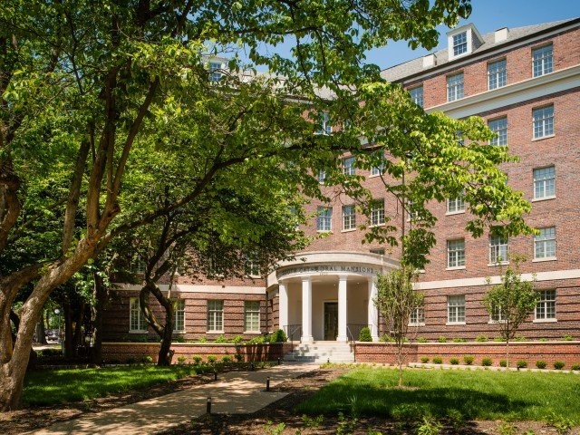 The entrance to Cathedral Mansions South incorporates subtle neoclassical elements like the columns. 