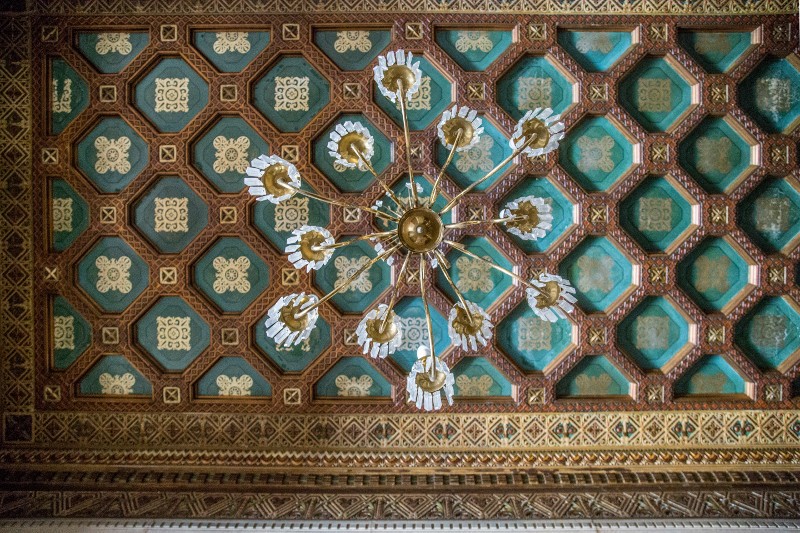 The lobby ceiling