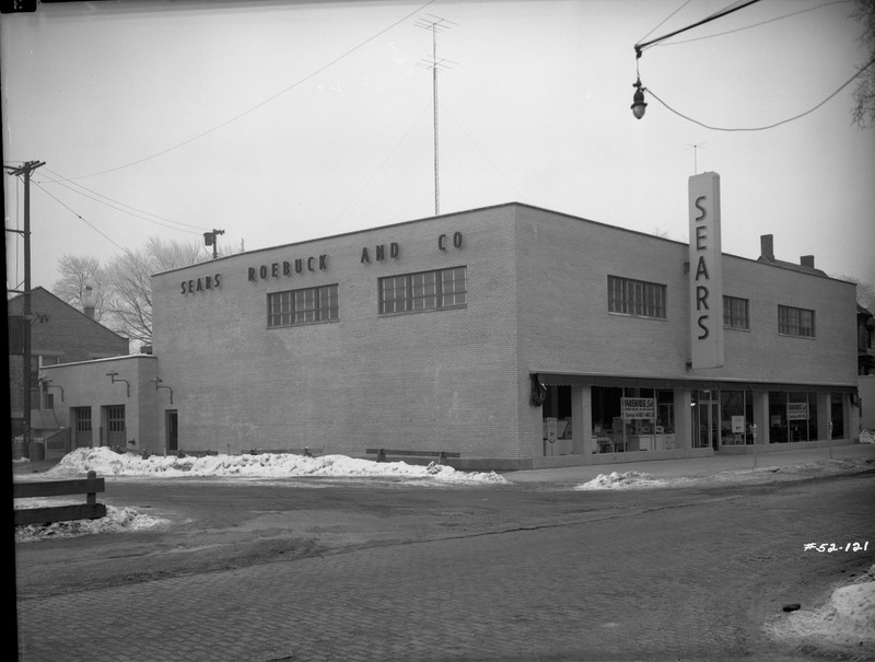 Sky, Black-and-white, Building, Window