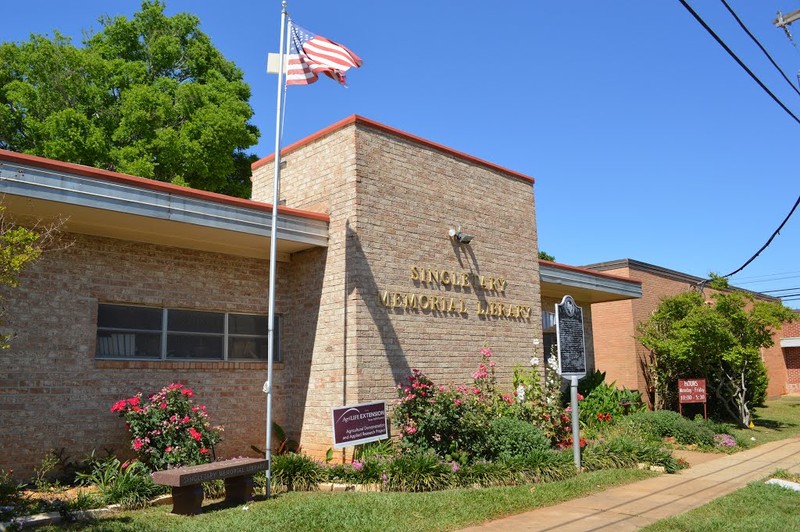 The Singletary Memorial Library in Rusk, Texas, received the Bachelor Girls Library Club book collection in 1969, creating the foundation for this public library's holdings.