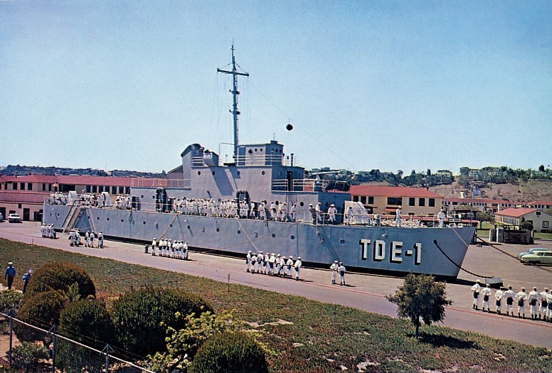 USS Recruit 1966 (wikimedia commons)