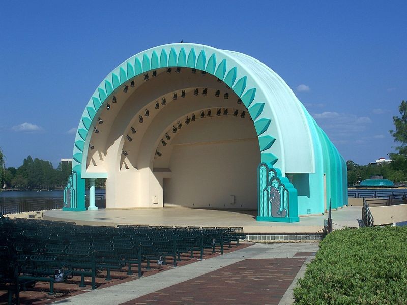 The Walt Disney Amphitheatre hosts concerts year-round. Image obtained from https://s-media-cache-ak0.pinimg.com/originals/e1/31/49/e1314959db260e5edbd4787b2246a3b5.jpg. 