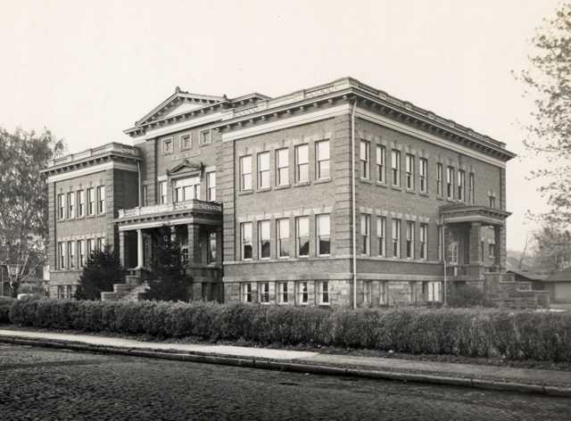 First Ward School in 1945