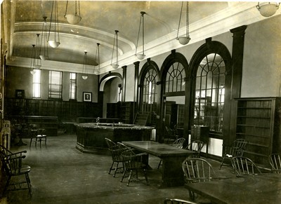 1920s-1930s photo of library's interior