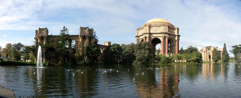 This Palace of Fine Arts was built in 1915 for the Panama-Pacific Exposition to showcase artwork. It remains a popular attraction for locals and tourists alike.