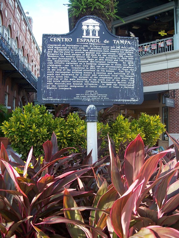 Marker for El Centro Español de Tampa