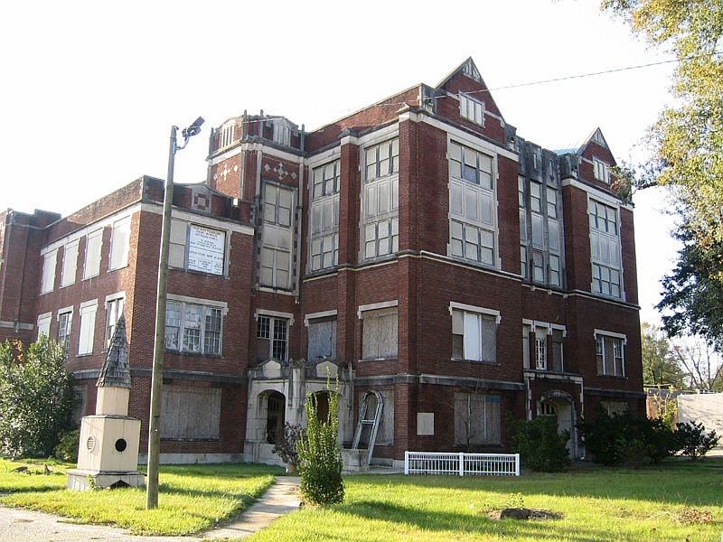 Old Hattiesburg High School as seen in 2004.