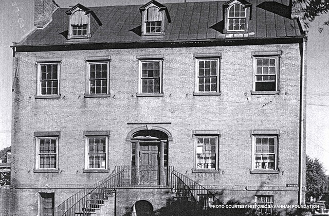 The Davenport House pre-restoration in 1934.