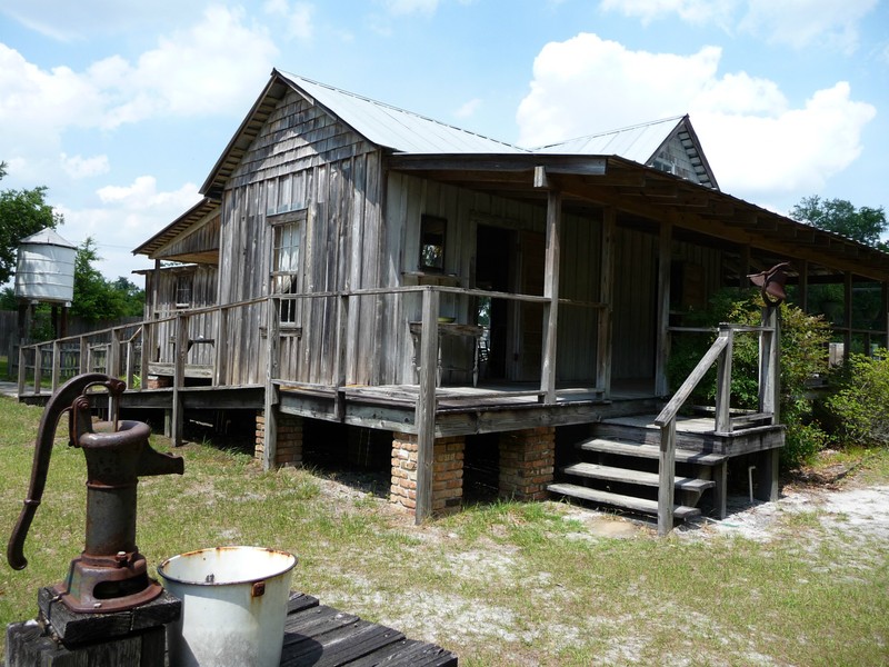 The Lanier "Cracker House" at the Pioneer Village