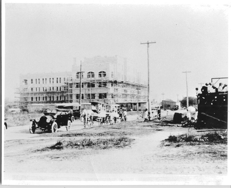 Hospital under construction in either 1914 or 1915