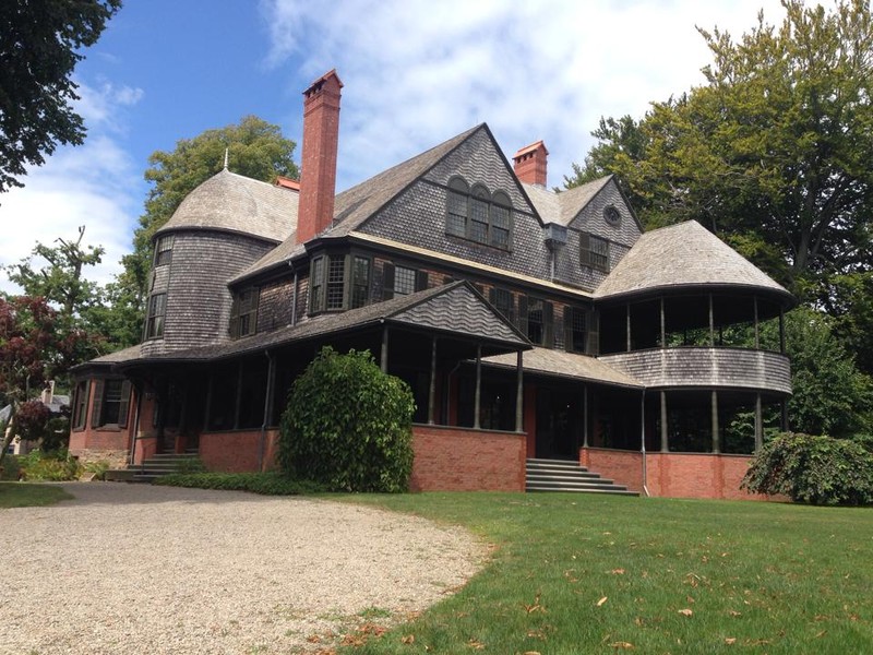 Exterior of the Isaac Bell House