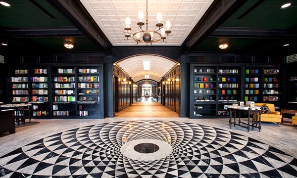 Inside of the Oxford Exchange Bookstore