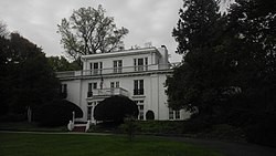 Image of the Soundview Manor