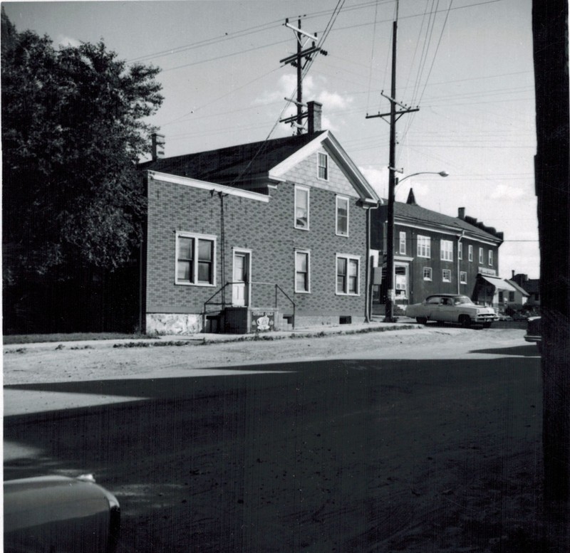 Sky, Window, Building, Black-and-white