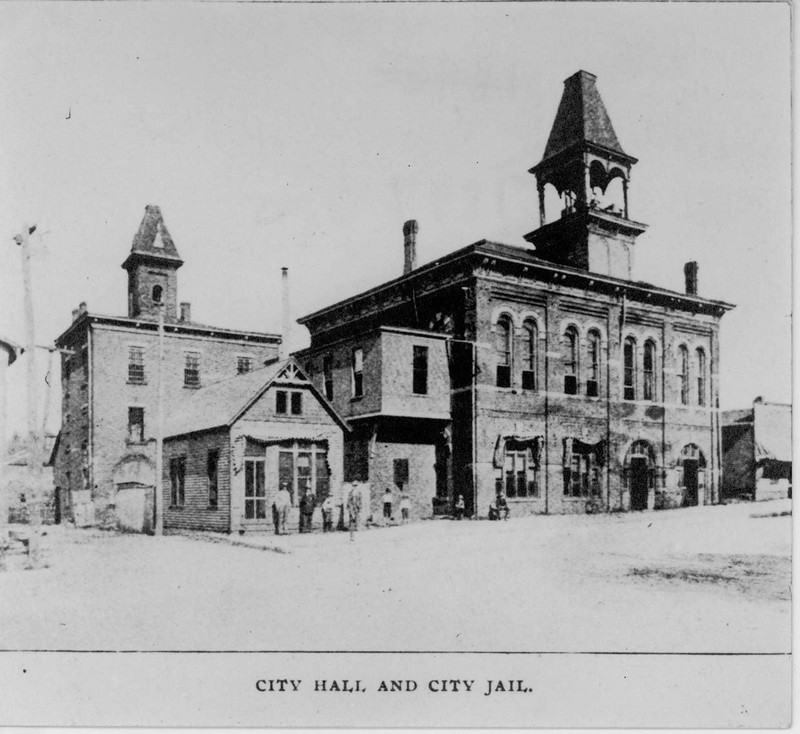 The 1886 City Hall, on the 400 block of Ninth Street, also housed the city jail, police and fire departments, and temporarily served as the county courthouse. Image courtesy of Marshall University Special Collections.